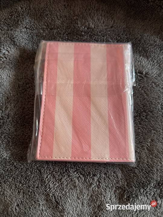 Etui na paszport Victorias Secret Kraków