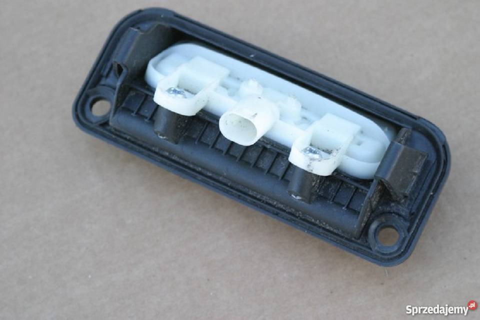 MERCEDES C KLASA W204 KLAMKA KLAPY BAGAŻNIKA osobowe Karoseria Bieleń sprzedam