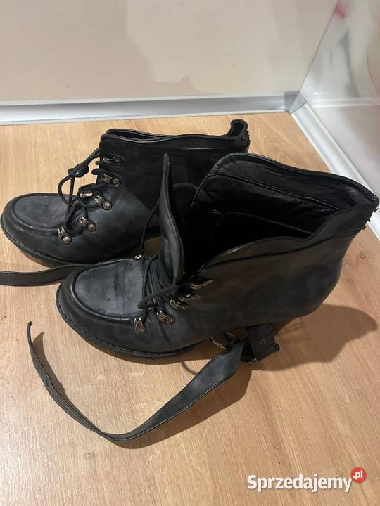 Butki na koturnie Rainbow 41 inna Gdańsk