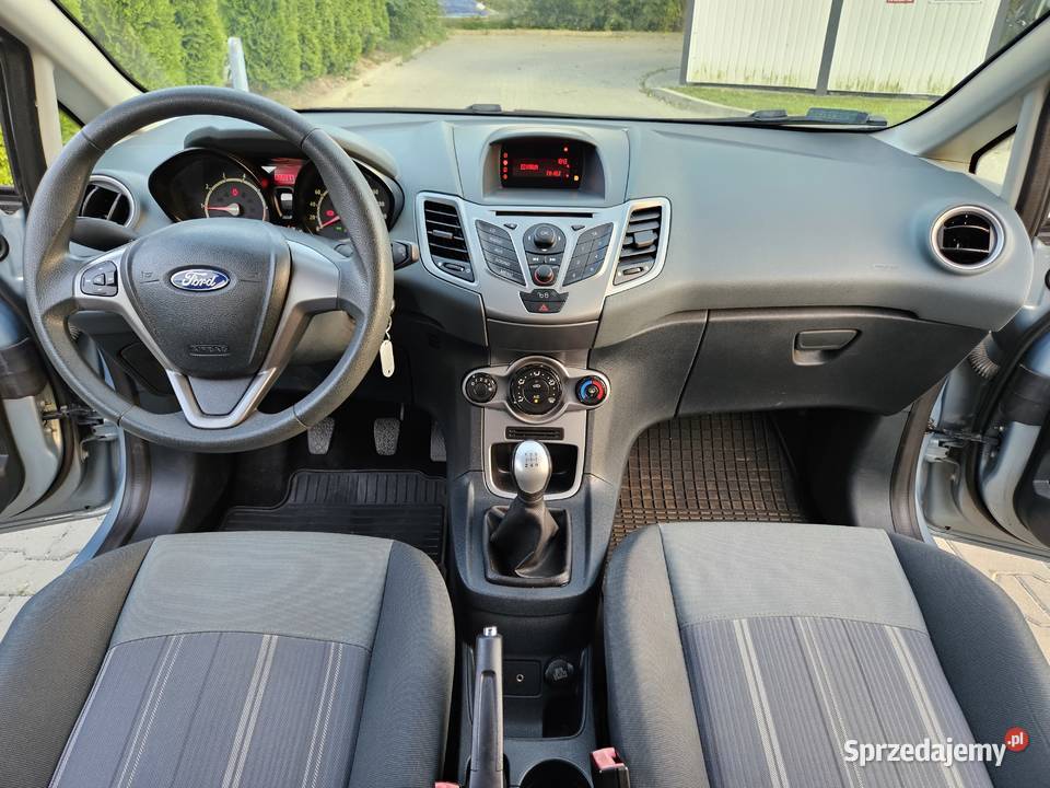 Ford Fiesta 2010 125 benzyna salon Polska Rzeszów