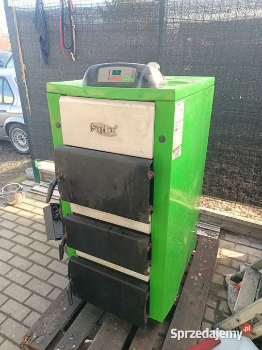 Piec z podajnikiem na ekogroszek Budzieszowice