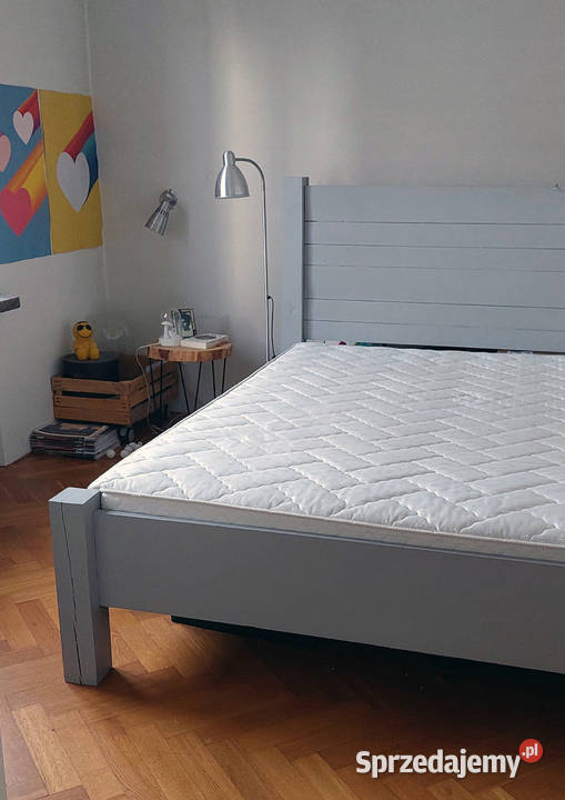 Drewniane łóżko w stylu skandynawskim Warszawa