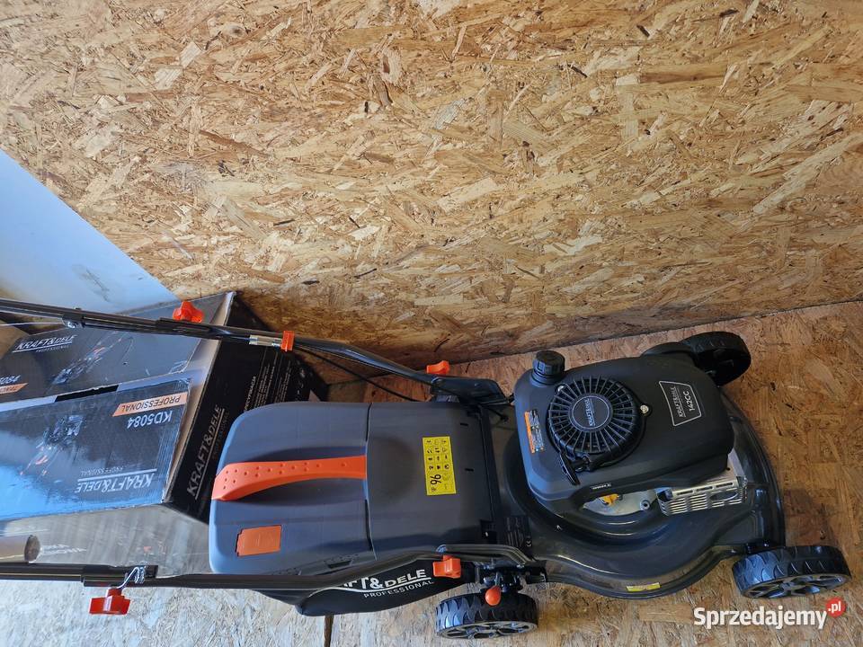 KOSIARKA SPALINOWA 8 SAMOBIEŻNA KD5084 wielkopolskie Głogowa sprzedam