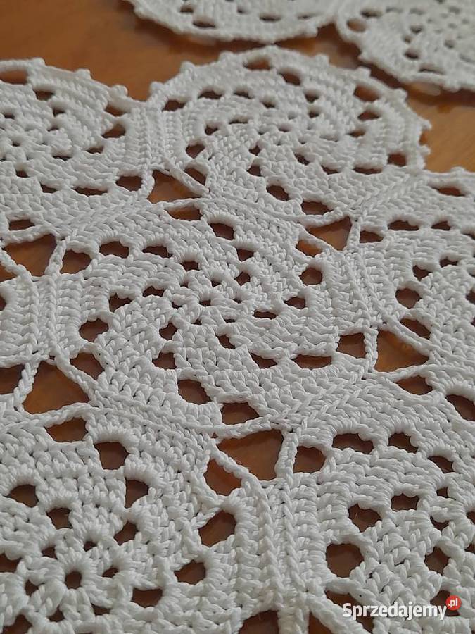 Serwetka szydełkowa biala Oleśnica