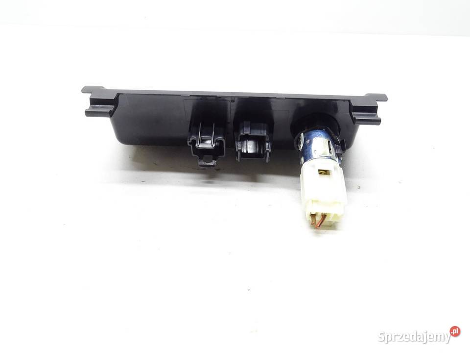 SCHOWEK OSŁONA AUX ZAPALNICZKA USB 6V0857367A osobowe