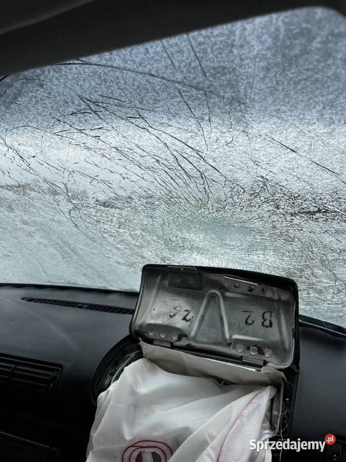 syndyk sprzeda rozbite Audi A4