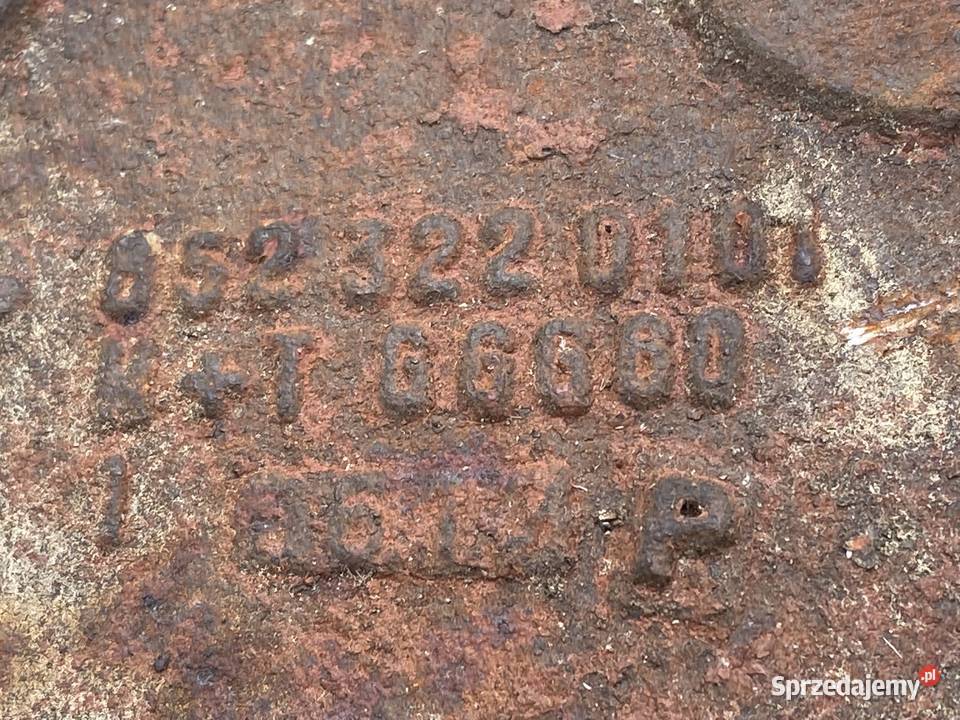 Mocowanie Wspornik Resora Mercedes 6523220101 Części samochodowe Maszewo
