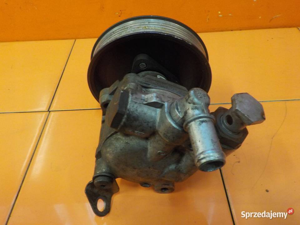 BMW X3 E83 E60 E90 E87 20 D 10r 177 N47 pompa Pompy wspomagania