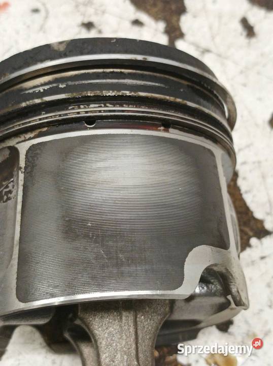 TŁOK KORBOWÓD 13R02018 0843ME 20 D B47 Bmw Seria Części samochodowe