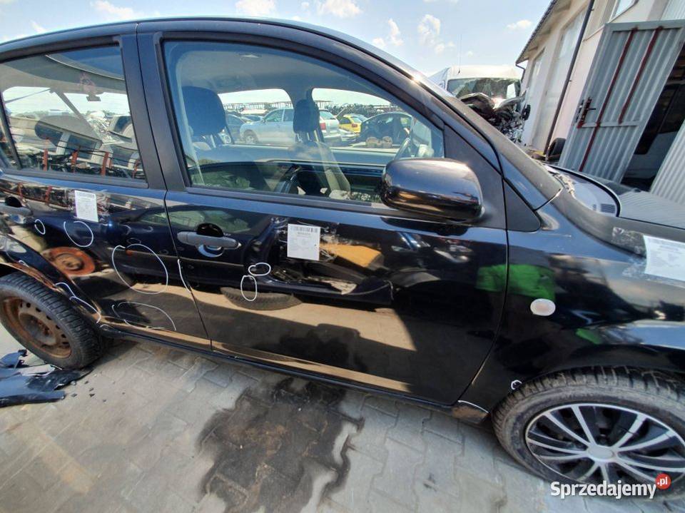 DRZWI PRAWE PRZÓD DAIHATSU SIRION