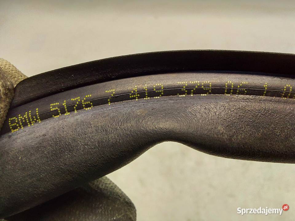 BMW G23 G22 M440i Cabrio Uszczelka maski 7419379