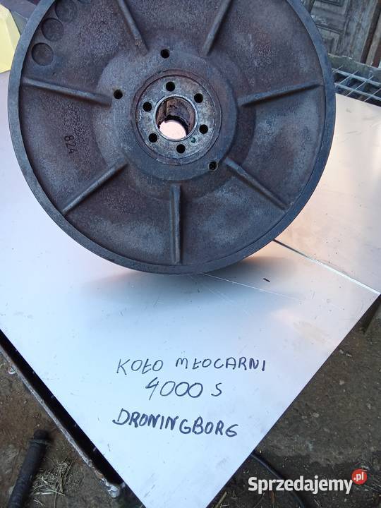 Kolo napedu młocarni dronningborg d4000 oryginal lubelskie sprzedam