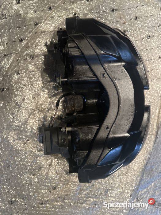 Suzuki SV 650 9802 Reflektor lampa Przód Poznań sprzedam