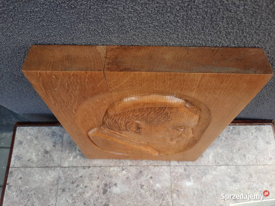 Relief płaskorzeźba drewno dąb Papież Jan Paweł pomorskie Tczew