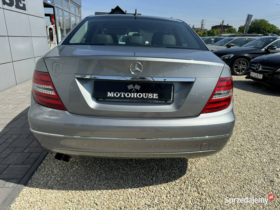 Mercedes C 180 C 180 CGI BlueEFFIENCY Avantgarde 1796cm3 Chełm Śląski