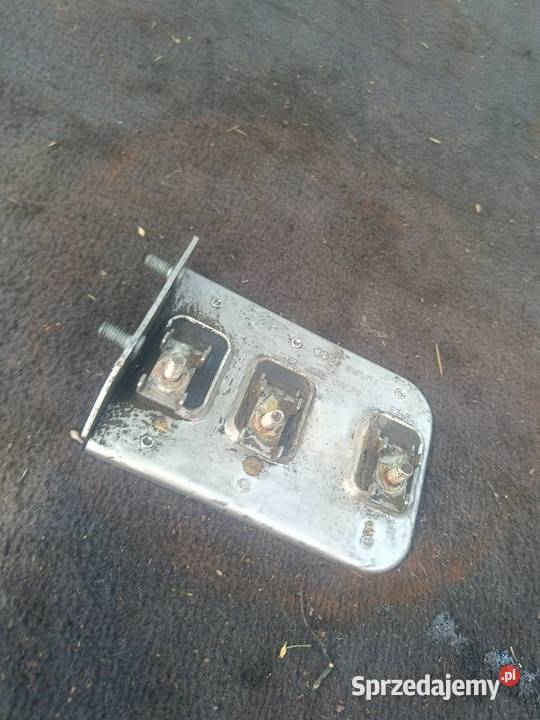 Opornica Chłodnicy Wody 8D0 959 493 A Audi A4 B5 sprzedam