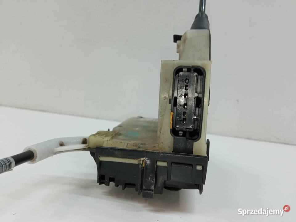 ZAMEK DRZWI PRAWY PRZÓD 9688079980 Peugeot 2008