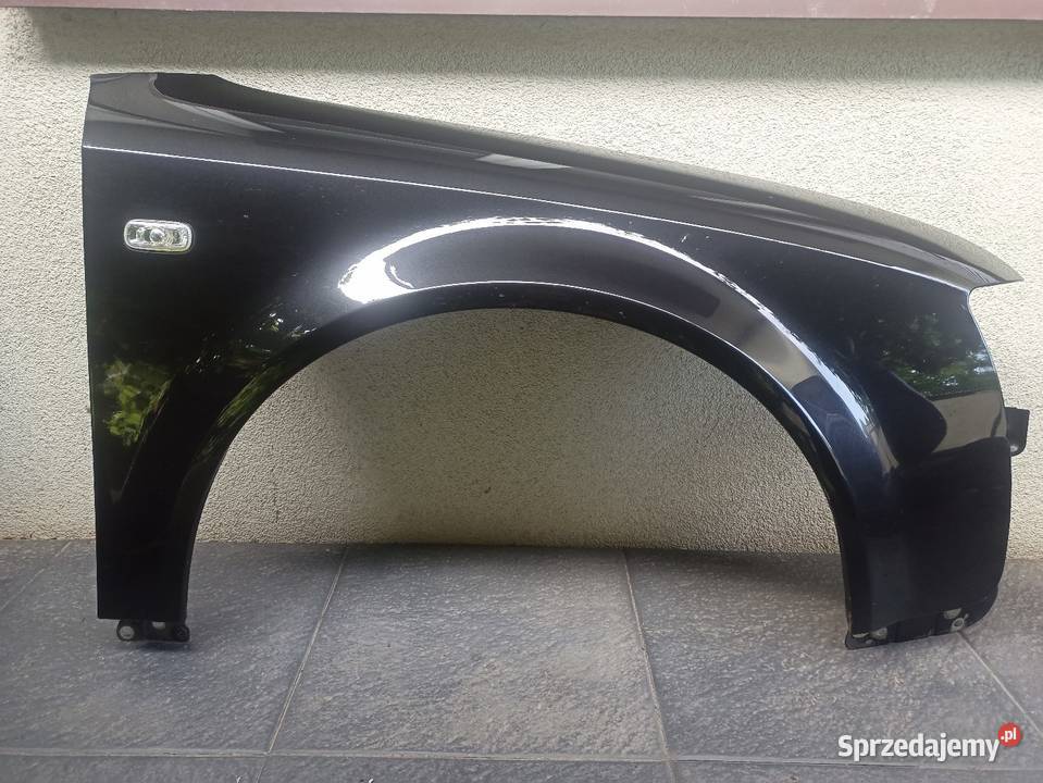 Audi A4 B6 błotnik przedni prawy czarny LZ9W osobowe