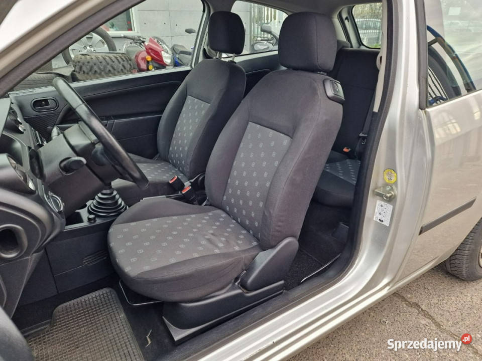 Ford Fiesta 13 Benzyna 60 Kliamtyzacja Alufelgi 1299cm3