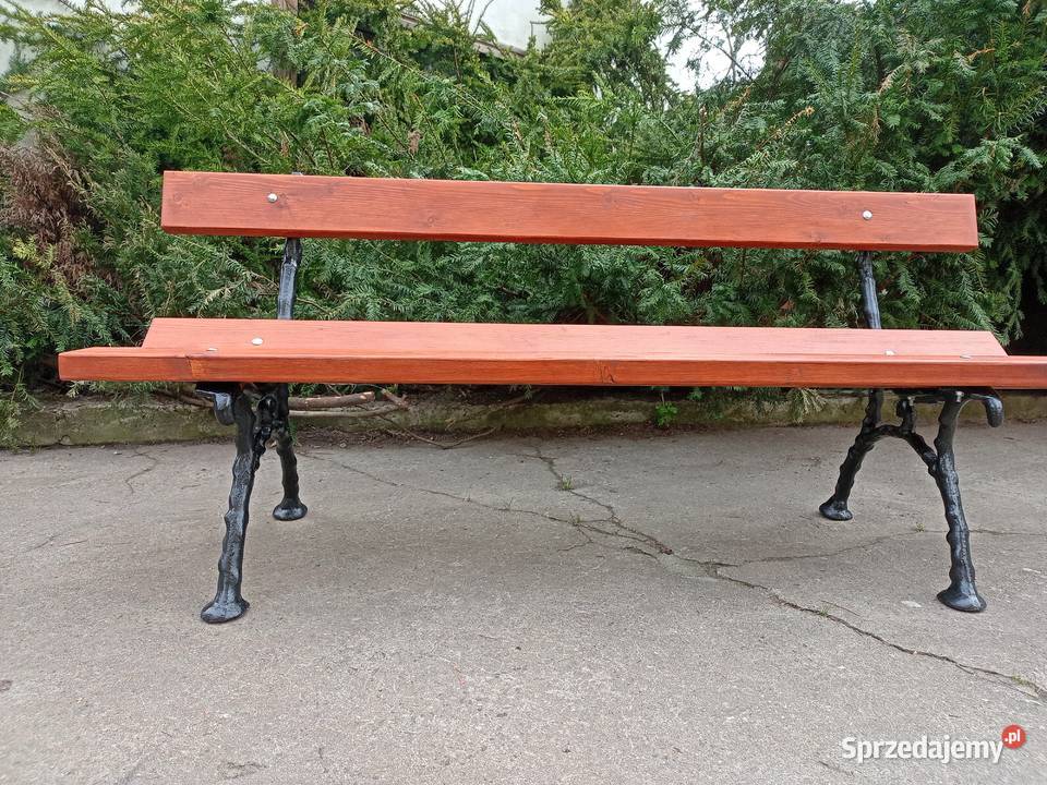 Ławka ogrodowa na żeliwnych odlewach małopolskie