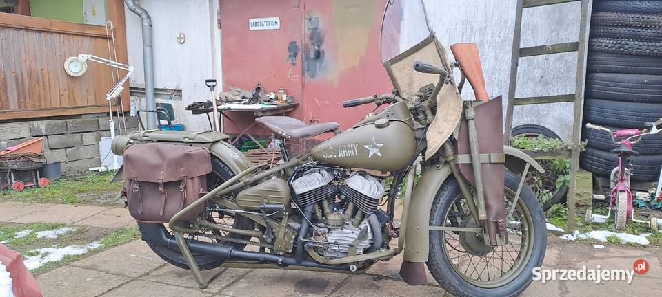 ładnie odrestaurowany harley davidson wla