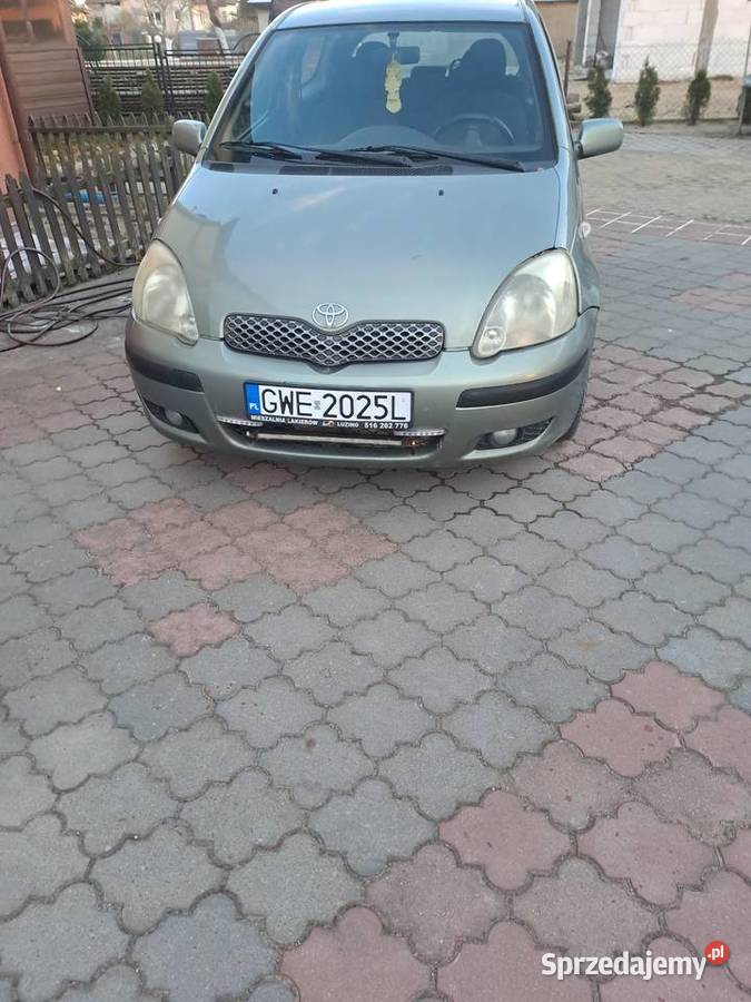 Toyota yaris 14 210000km Luzino