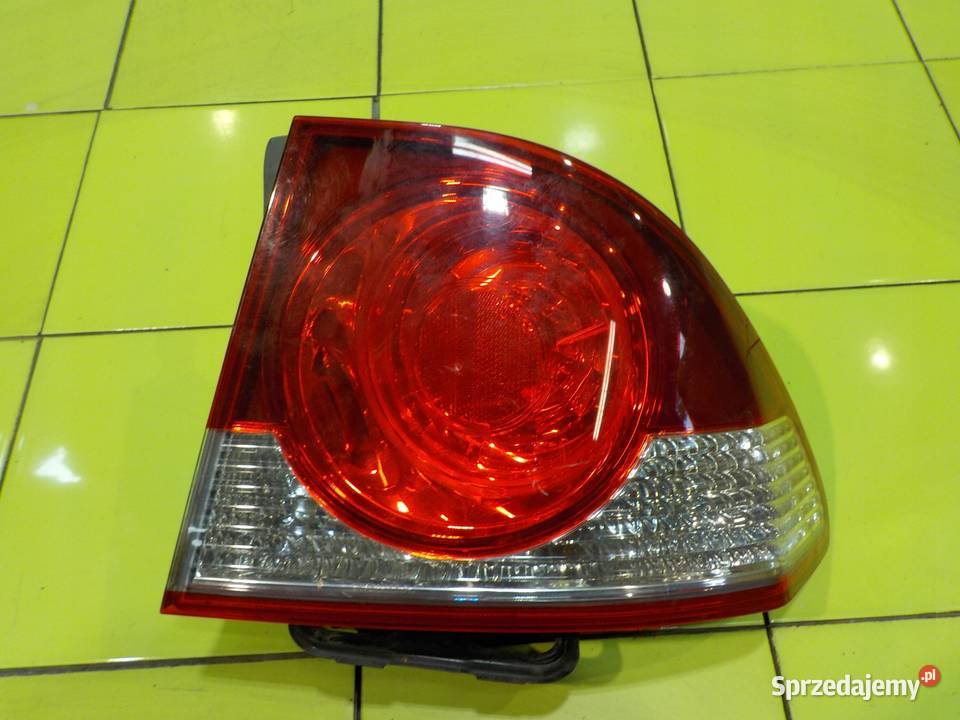 HONDA CIVIC VIII 14 IDSI 07r SEDAN 4D lampa osobowe Suków sprzedam