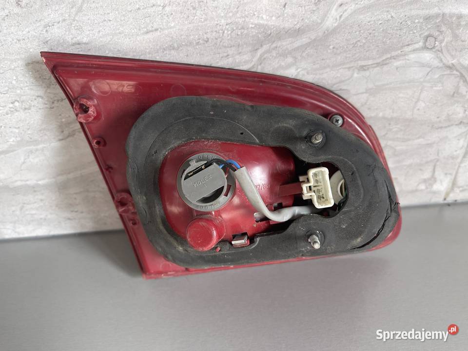 HYUNDAI SANTA FE 2 PRAWA LAMPA W KLAPĘ Ostroróg