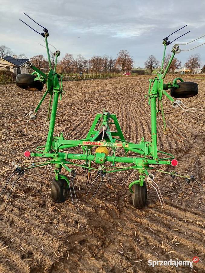 Przegrabiarka Przetrząsarka do siana Stoll Staniew