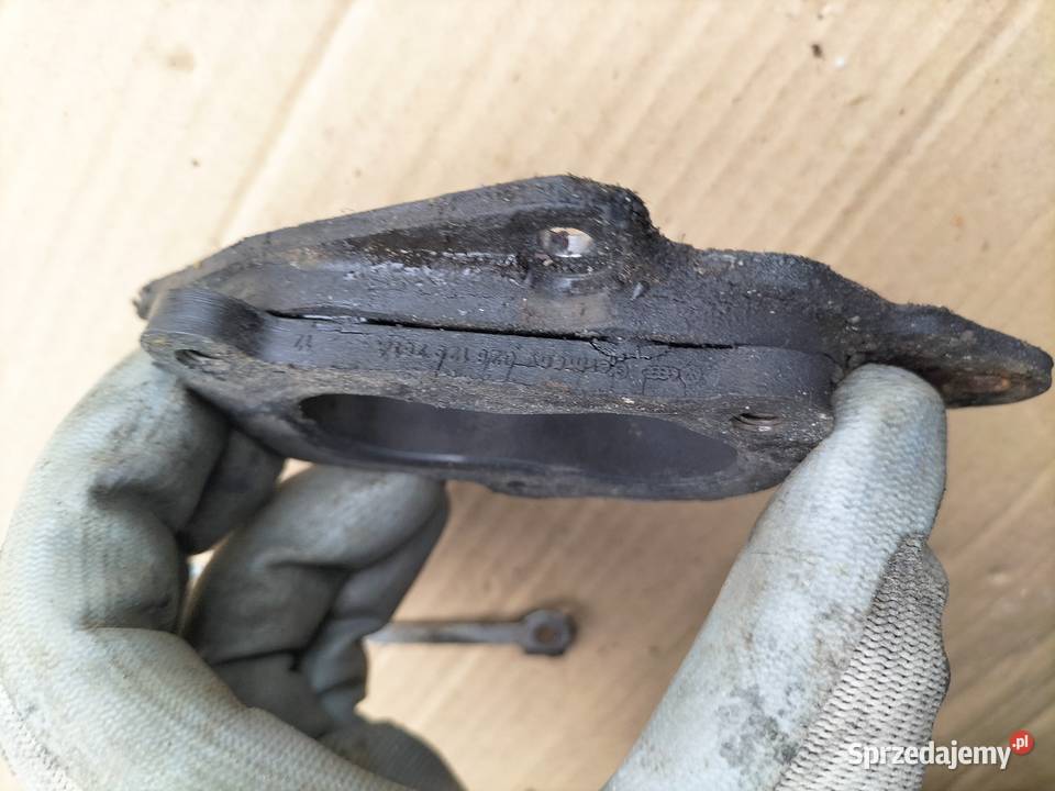PODSTAWA GAZNIKA 18 AUDI 80 90 GOLF 1 2 3 PASSAT