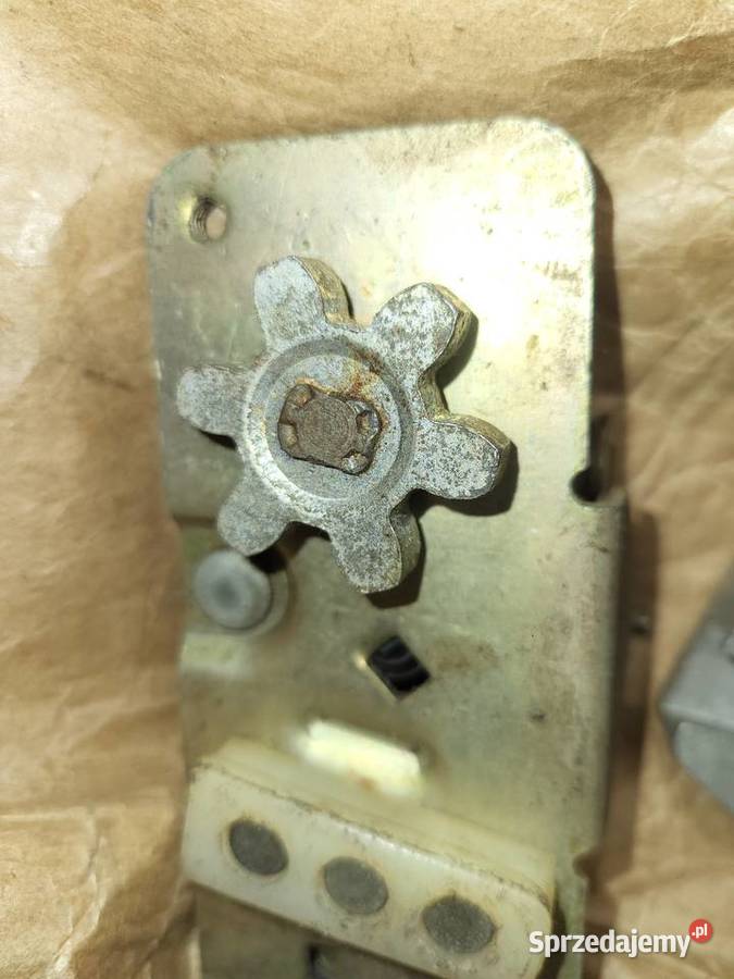 Barkas B 1000 Nowy zamek drzwi prawych z ryglem Motoryzacja Piaseczno