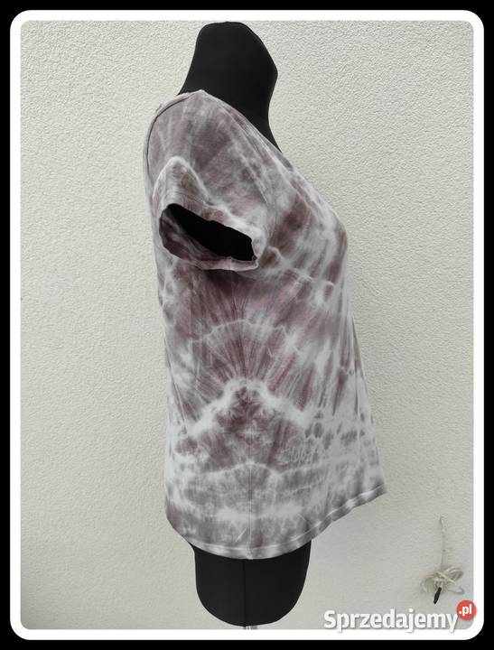 Klasyczna bluzka tshirt rozmiar 40 L 100 bawełna Inny wzór Płock