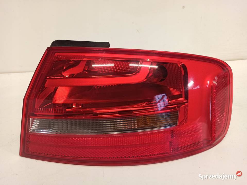 LAMPA PRAWY TYŁ A4 B8 SEDAN 8K5945096AA