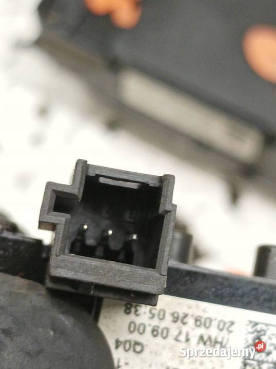 PRZEŁĄCZNIK FOTELA LEWY PRZÓD A1779056500