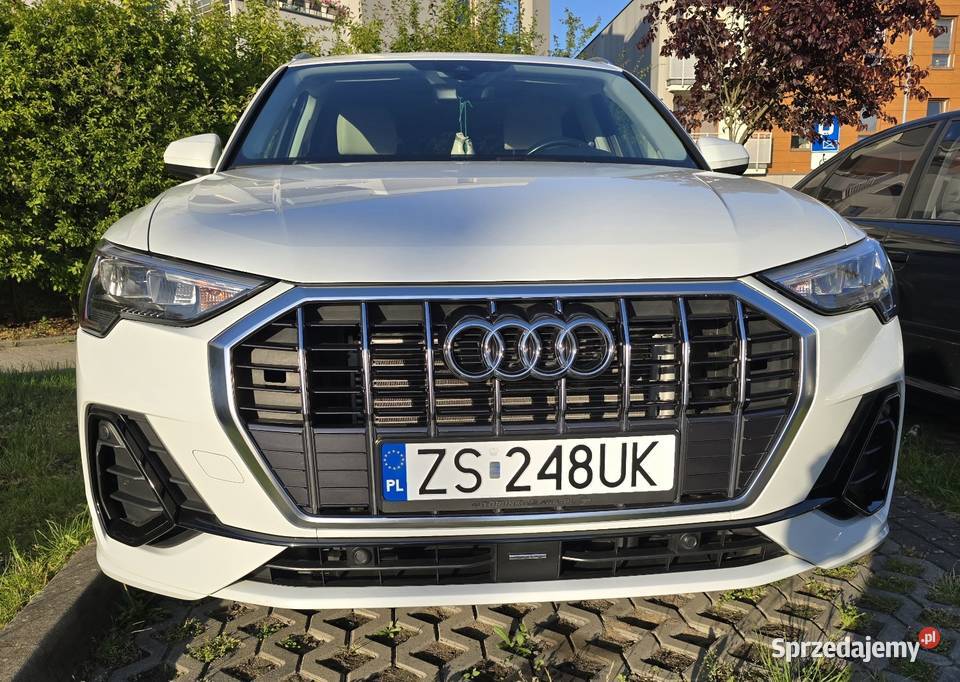 Audi q3 45tfsi Premium S line ewentualnie sprzedam
