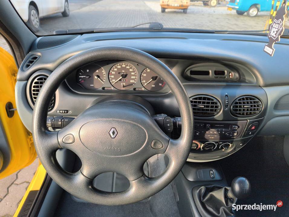 Renault Mgane I Coup 16e 1996 Youngtimer z elektryczne szyby Zgierz