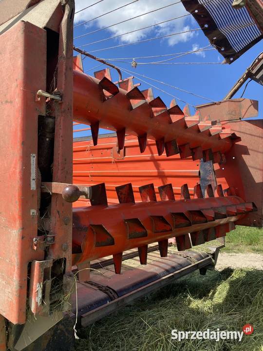 Przyczepa samozbierająca deutz fahr F327
