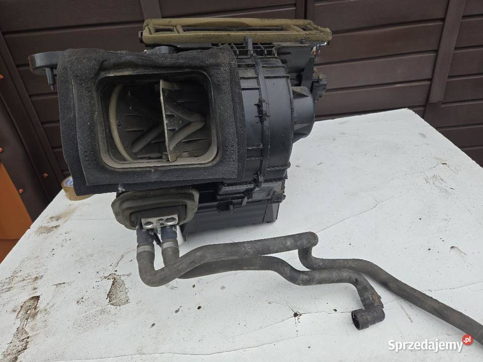NAGRZEWNICA FORD C MK2 16 TDCI AV6N19B555AH wielkopolskie
