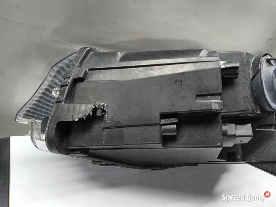 LAMPA PRZÓD PRZEDNIA PRAWA VW CADDY 4 2K8941C06