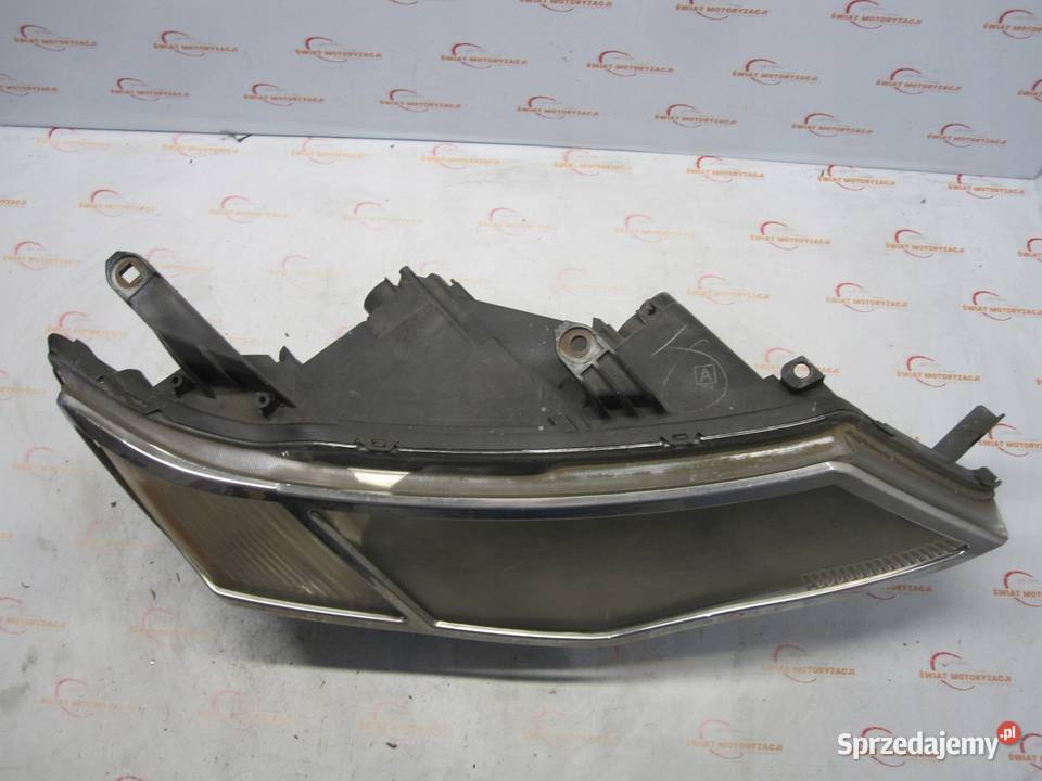 OUTLANDER II 08r lampa prawa przód ANGLIK