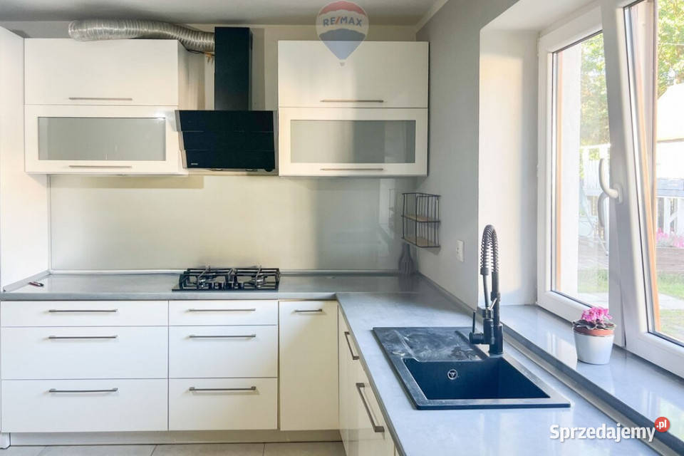 Dom 105 m2 Sade Budy szkoły i PKP