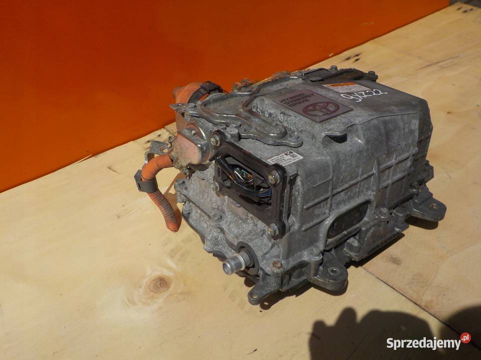 YARIS 15 HYBRID 17r 101 falownik przetwornica sprzedam