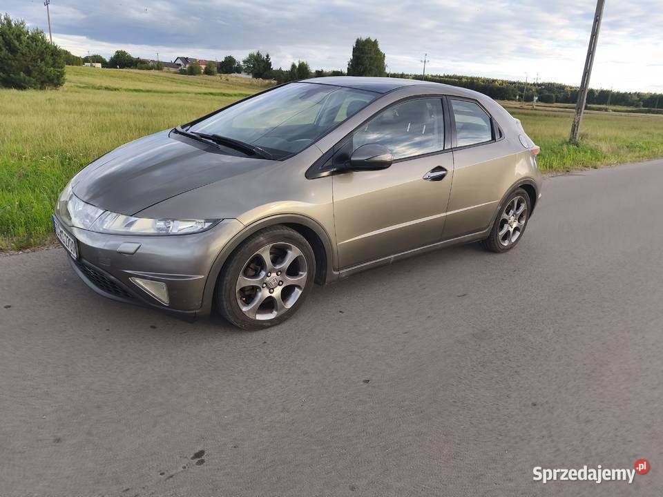 Ładną honda Civic ufo 18 w oryginalnym lakierze Starachowice