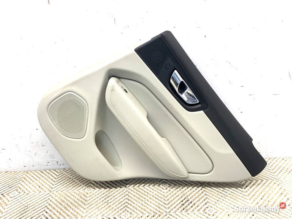 BOCZEK DRZWI PRAWY TYŁ VOLVO XC60 II SUV