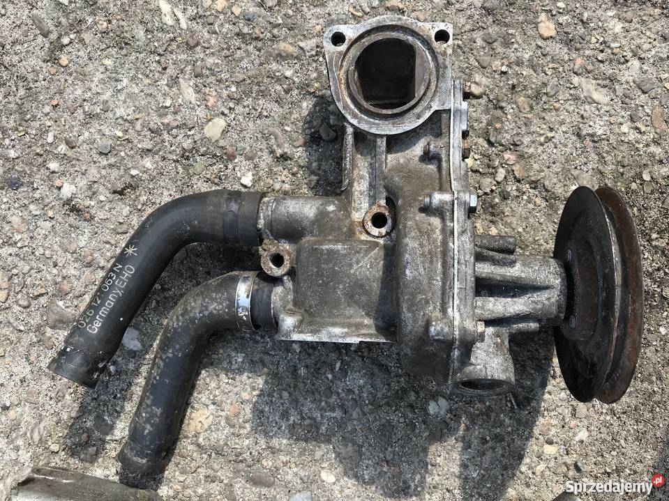 Pompa wody audi 80 b4 Rok produkcji 1994 Małomice sprzedam