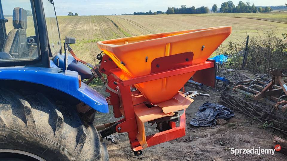 Rozsiewacz mawozu nieuszkodzony Dutrów