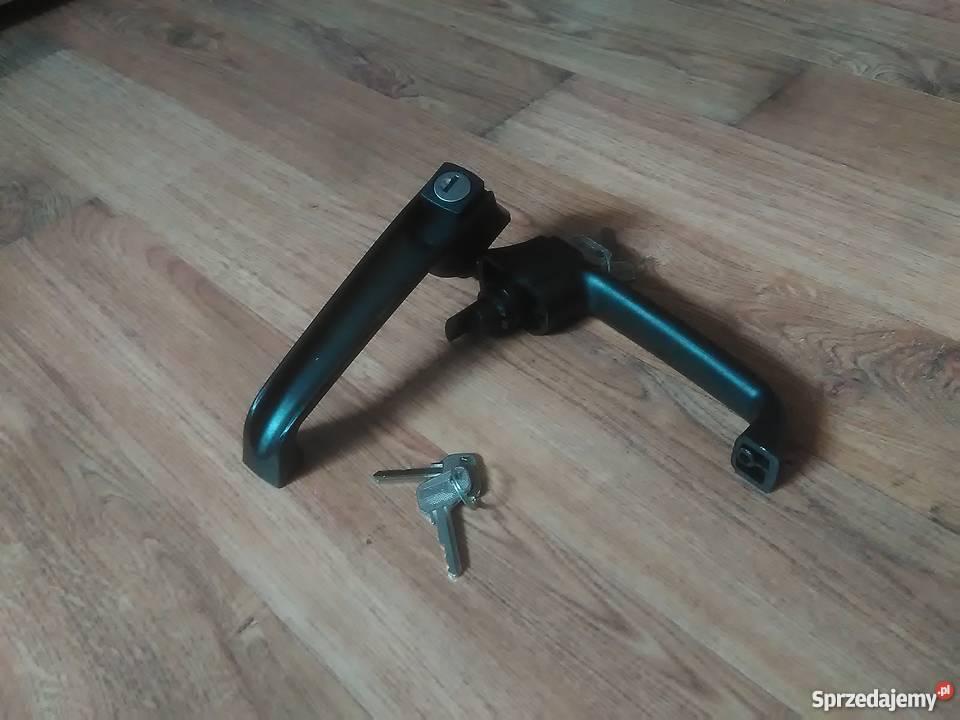 FARM MOT 250D klamka drzwi z kluczem FAR MOT nieuszkodzony Maszyny rolnicze sprzedam