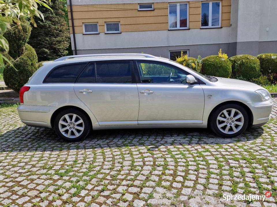 Toyota Avensis II 20 D4D Prestige Full Navi Ryglice