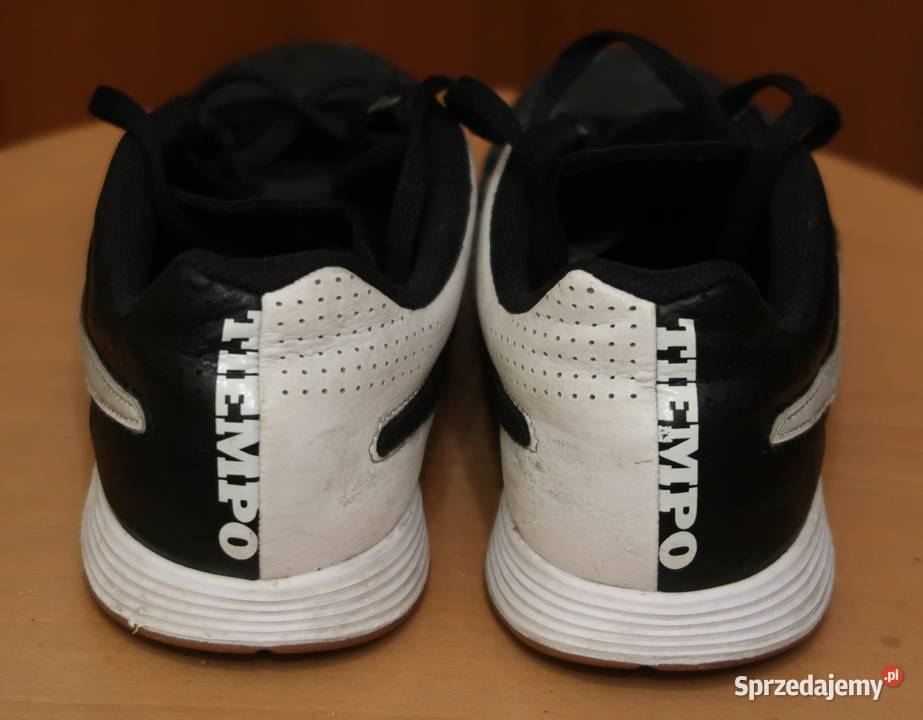 Buty sportowe halowe firmy NIKE 34 Siedlce sprzedam