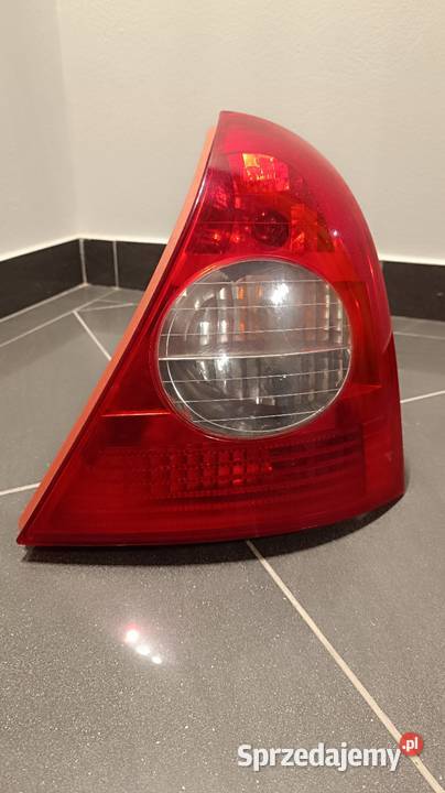Lampa prawy tył Renault Clio II Lampy tylne Motoryzacja Zakopane sprzedam